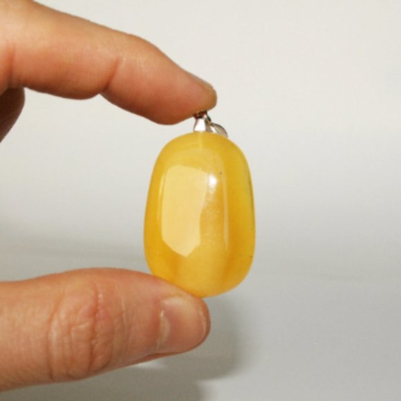 Natural BALTIC Amber Pendant, 100% Real Genuine Butter Amber, Royal Amber - Picture 4 of 7